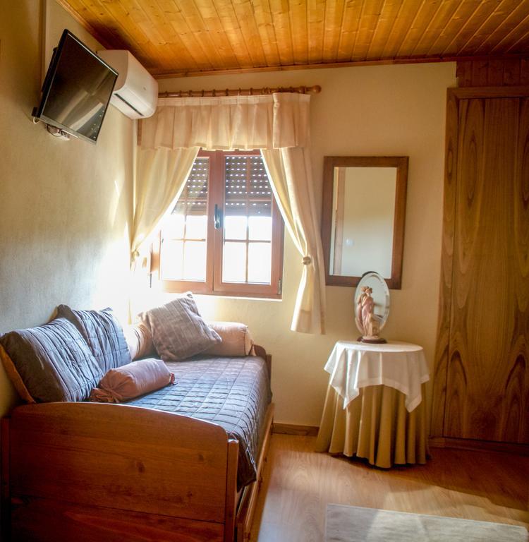 Vila Casarao Dos Reis Caravela Pokoj fotografie